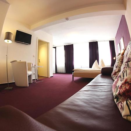 Hotel Weinstube Bycastors Treis-Karden Esterno foto