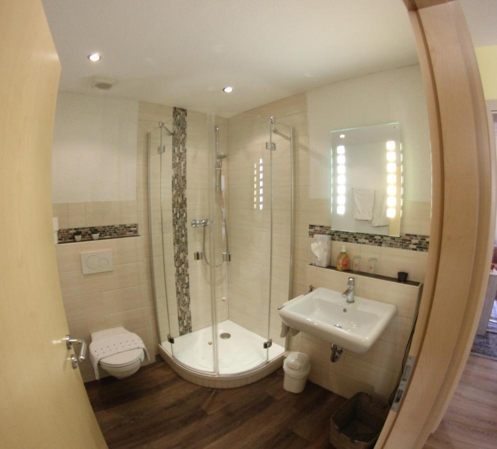 Hotel Weinstube Bycastors Treis-Karden Esterno foto