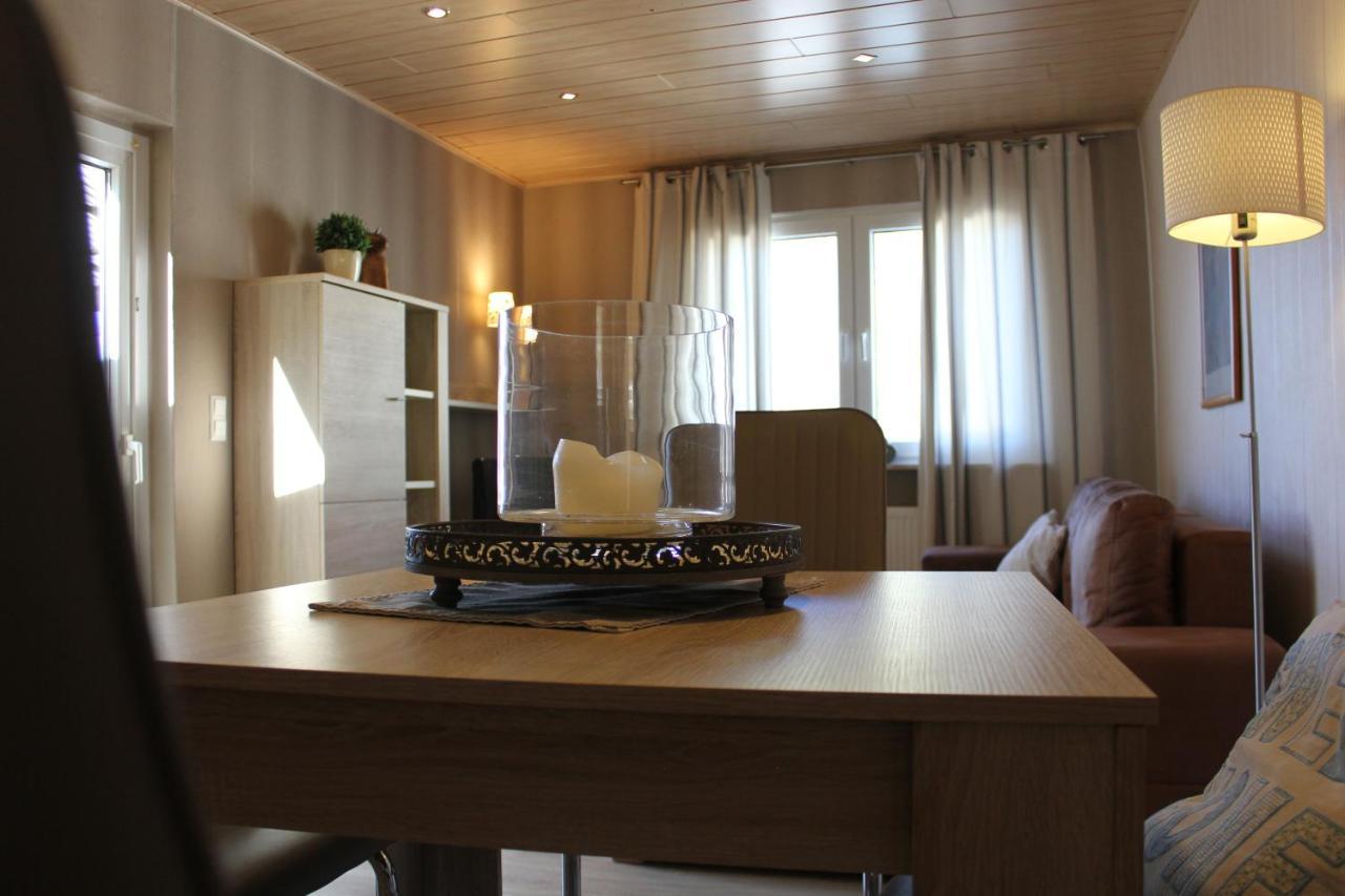 Hotel Weinstube Bycastors Treis-Karden Esterno foto
