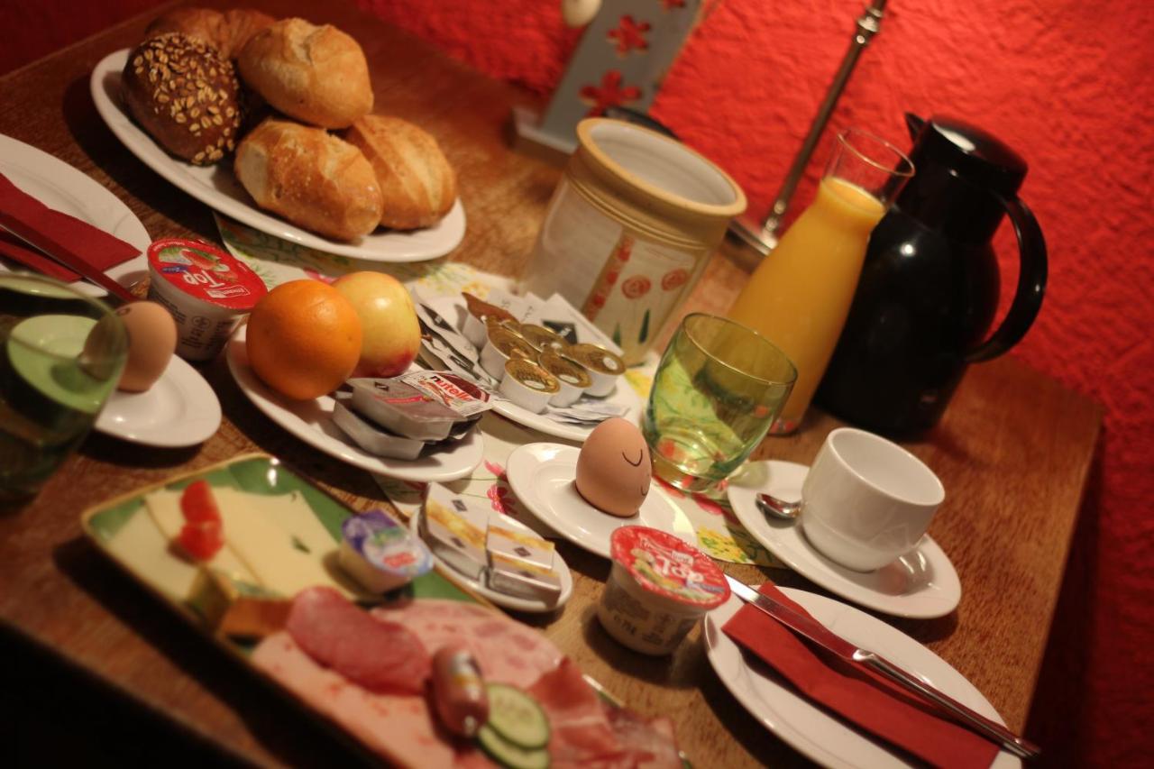 Hotel Weinstube Bycastors Treis-Karden Esterno foto