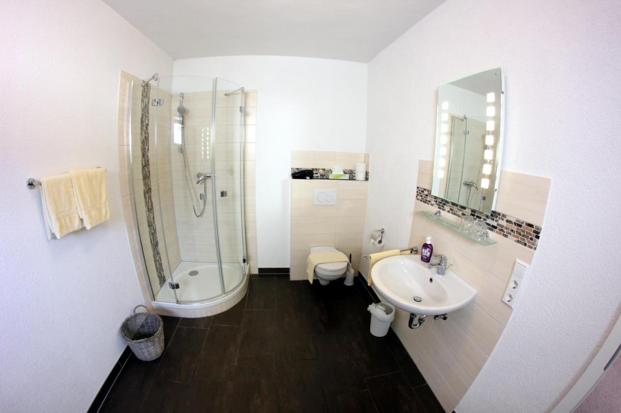 Hotel Weinstube Bycastors Treis-Karden Esterno foto